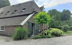 B&b 1874  3*